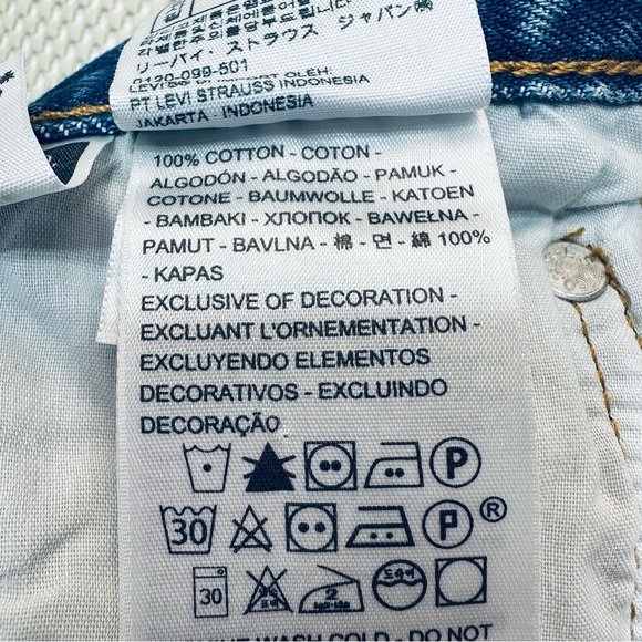 Levi’s Premium 501 High Rise Straight Leg Medium Wash Frayed / Distressed Jeans - Picture 6 of 14